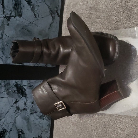 Karen Scott Shoes - Karen Scott brown leather boots